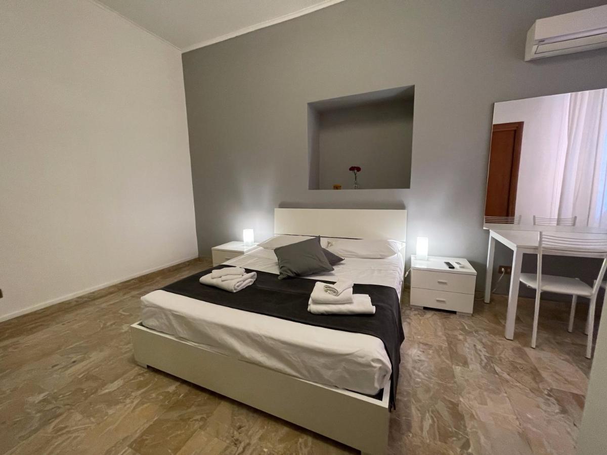 Sleepy Max Roma Exterior foto